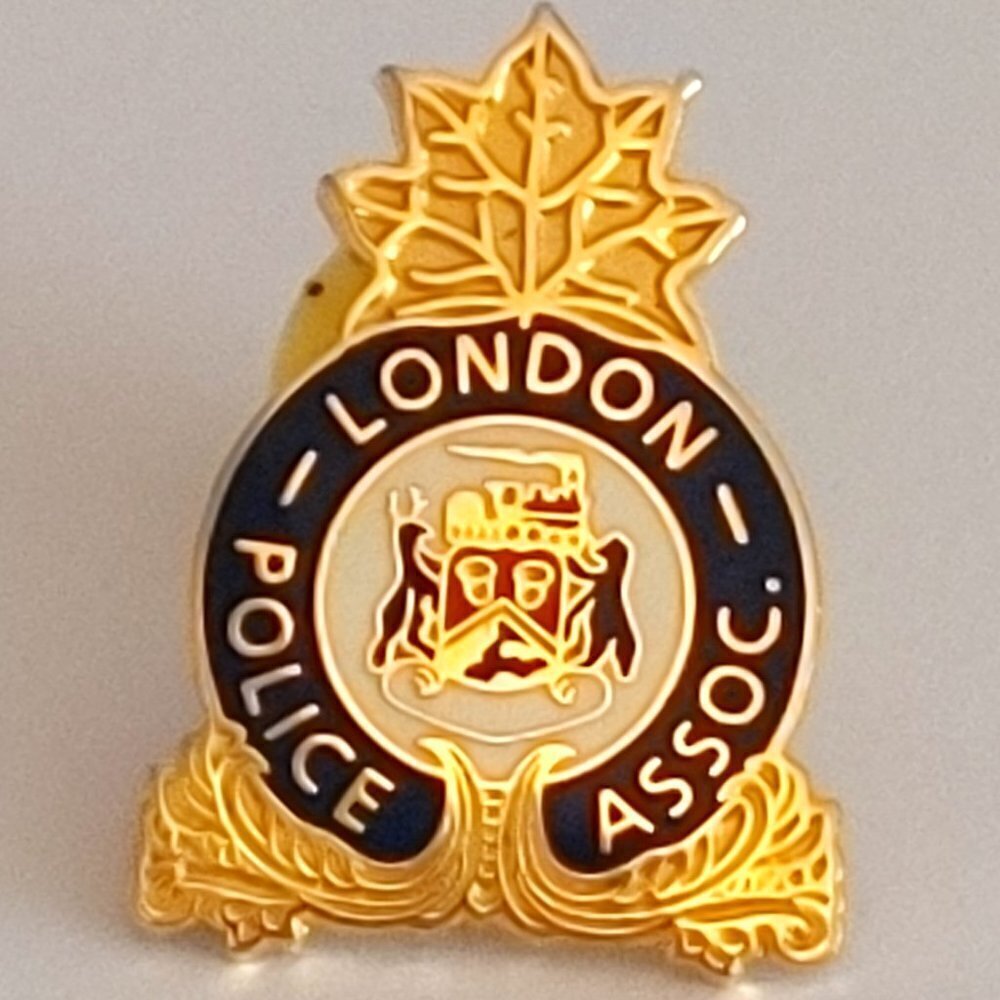 LONDON POLICE ASSOCIATION Enamel Pin Gold Tone Facta Non Verba Latin for Deed